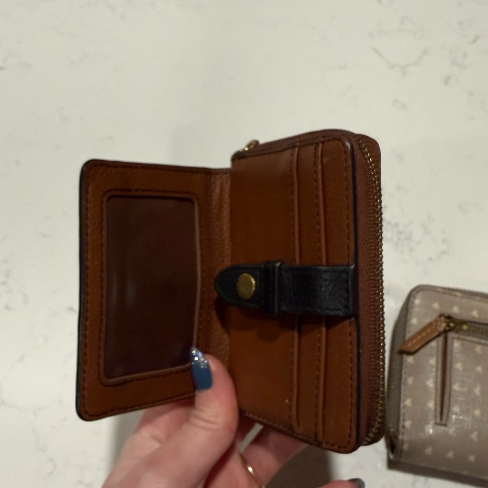 Fossil Wallets - image 7